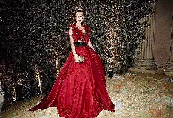 gucci包上的双蝴蝶结怎么系,gucci蝴蝶结系法图解