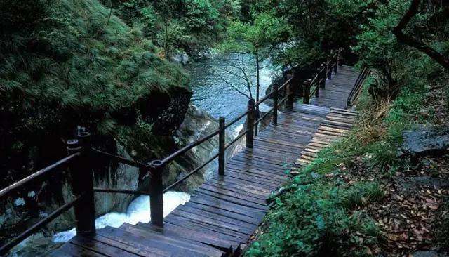 6月去江西旅游必去十大景点,八月江西旅游必去十大景点