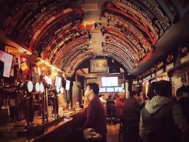 欧洲杯酒馆,欧洲杯酒吧看球视频