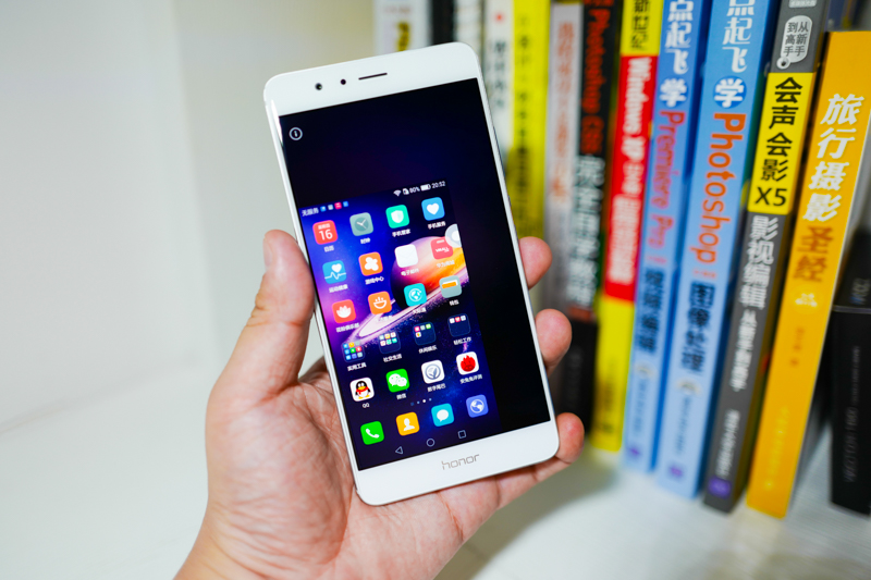 荣耀v8是不是有两个配置,荣耀v8pro续航怎么样