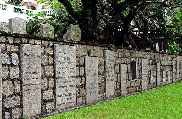 墓地合适砌围墙吗,墓地风水最旺的围墙