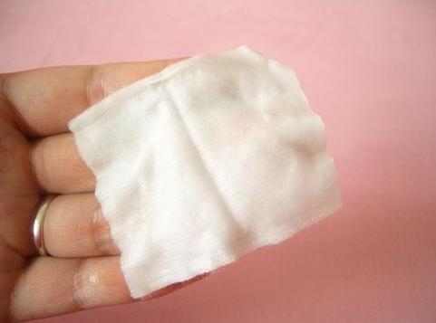 这些护肤的错误不要犯太伤皮肤,护肤误区要避开难怪皮肤越来越差