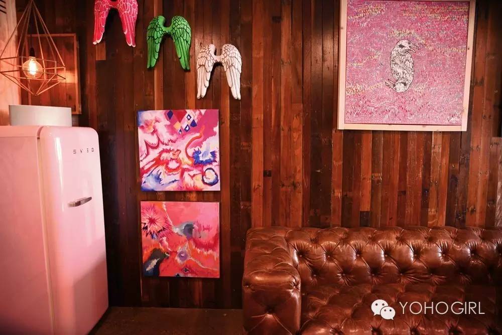 男生爱得要死的美式理发也是女生潮流，不过女生理发师更酷！