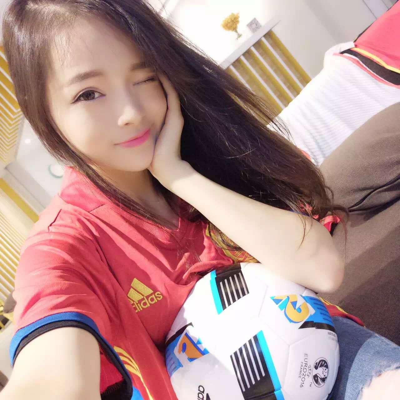 运动系女神—Angealee李玲体育时刻