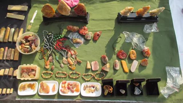 鍗氶泤鐭宠僵,鍗氶泤杞╁灞辩煶