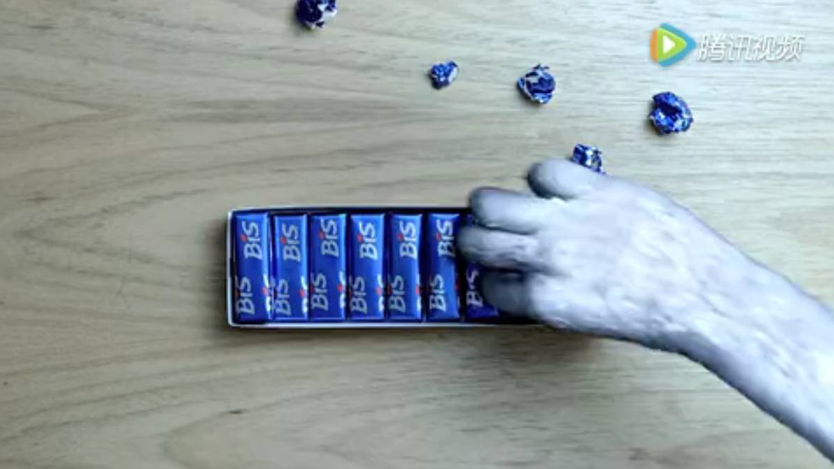 看了这个广告，你还敢在深夜吃巧克力了吗？|品牌艺廊