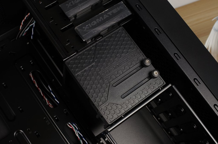 告别杀马特风格，迎来金牛座与魂的结合，富钧机电装机体验