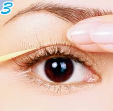 美妆教程小眼睛单眼皮,自然卷双眼皮合适什么妆