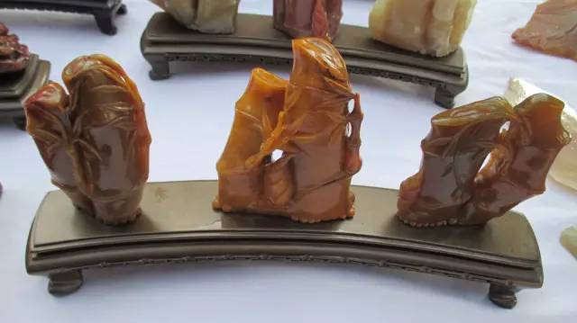 鍗氶泤鐭宠僵,鍗氶泤杞╁灞辩煶