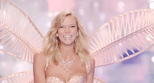 当患上买买买精神疾病的人碰上英镑暴跌...手脚还够剁吗？