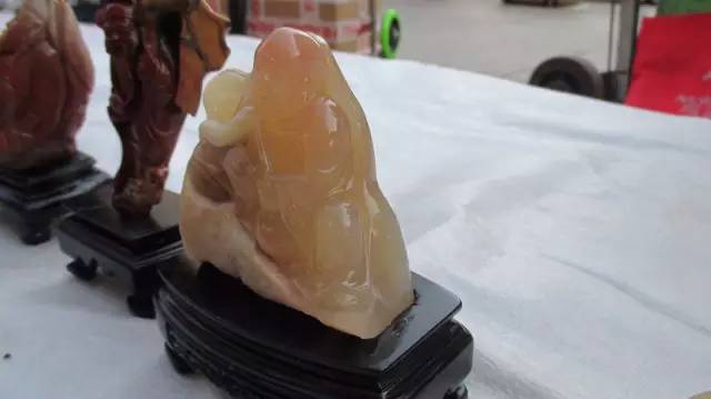 鍗氶泤鐭宠僵,鍗氶泤杞╁灞辩煶