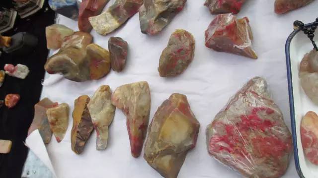 鍗氶泤鐭宠僵,鍗氶泤杞╁灞辩煶