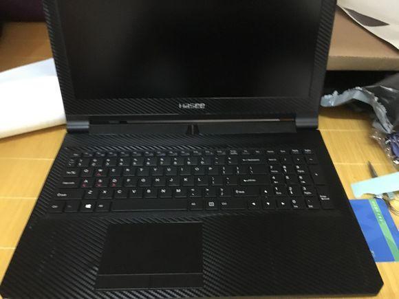 玩个LOL大学室友花七千买战神Z7，还贴了个这样的膜