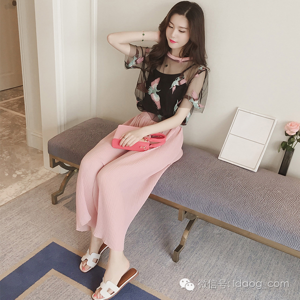 这么美丽的衣服你还在犹豫什么？