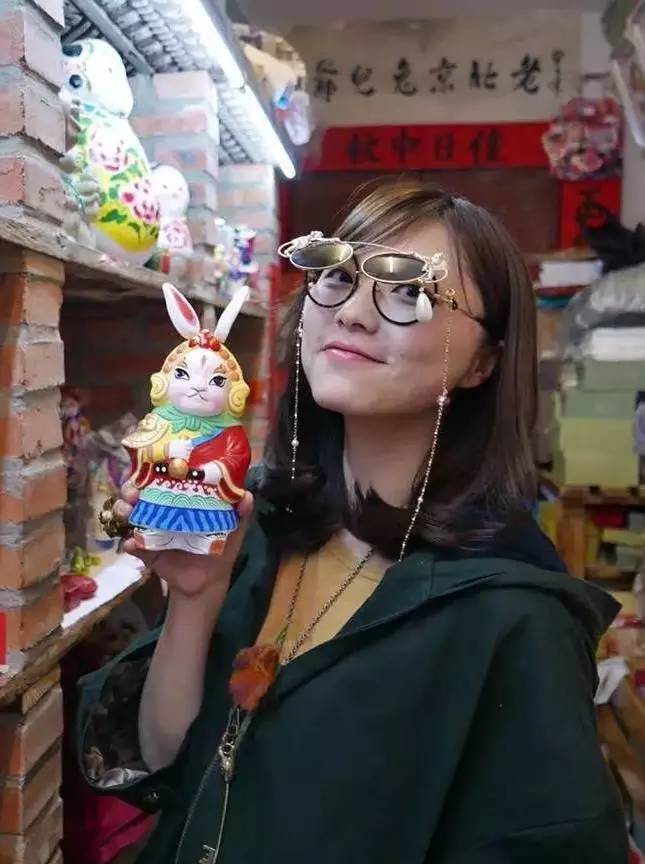 亚洲脸型的墨镜,求合适方圆脸的墨镜推荐