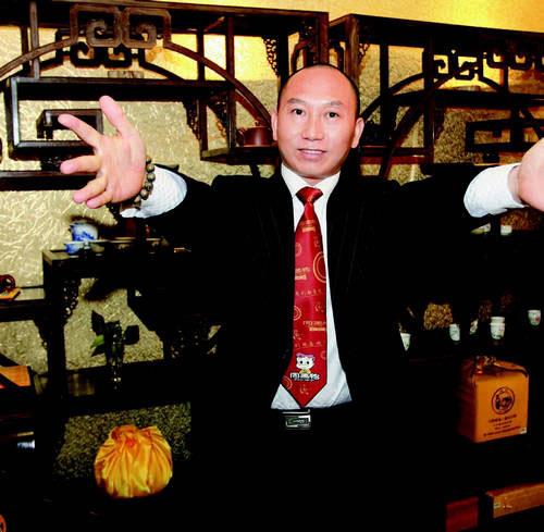 周黑鸭开袋即食鸭脖,周黑鸭多少钱一盒鸭脖