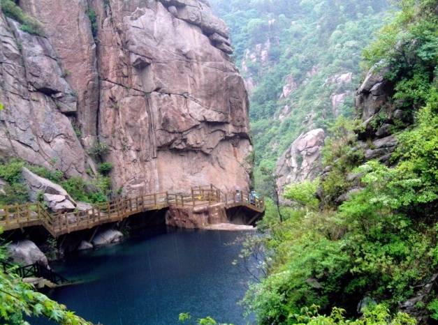 阴雨天青岛合适去的地方,阴雨天青岛旅游攻略三天两夜