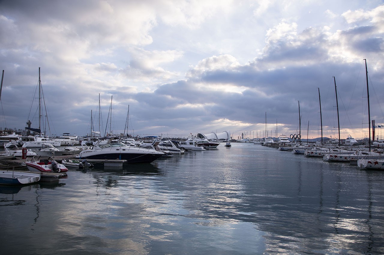 阴雨天青岛合适去的地方,阴雨天青岛旅游攻略三天两夜