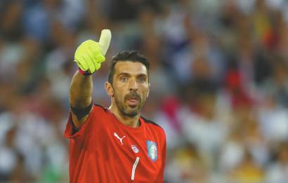 布冯为啥世界第二门将,中国门神对布冯的评价