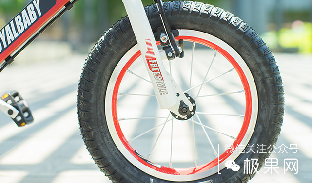 这辆美亚销量第一的童车，孩子骑上想摔跤都难