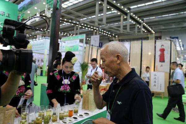 雷山银球茶中国茶博会,贵州雷山银球茶特级