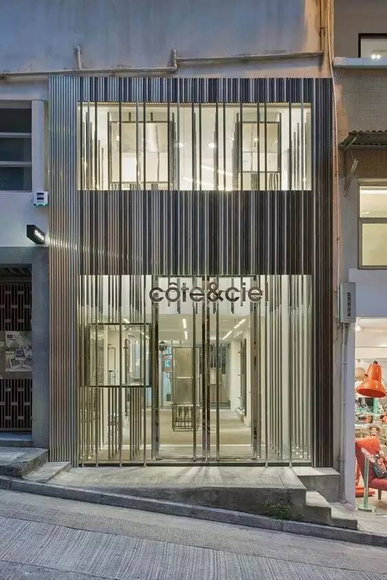 老板出门谈生意带什么包 (商务人士背什么包合适)