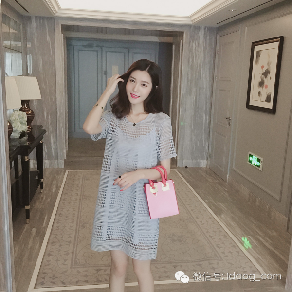 这么美丽的衣服你还在犹豫什么？