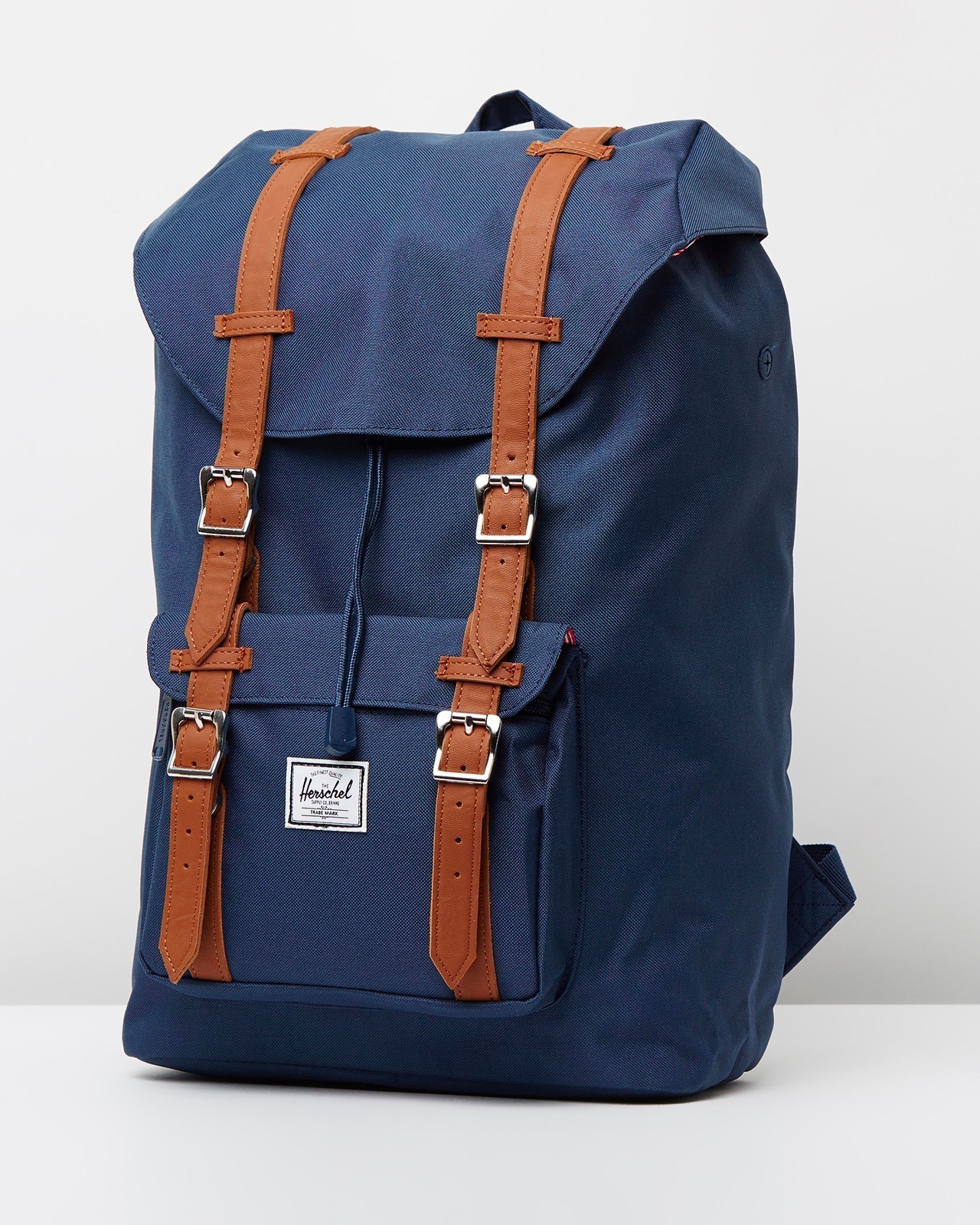 老板出门谈生意带什么包 (商务人士背什么包合适)