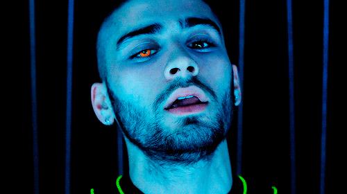 当衣服被穿上音乐符号，时尚也能非比寻常