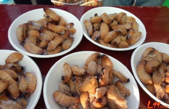 “嚼蛆”一语的由来，原来古人真好这一口，但吃法很特别