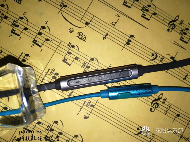 荣耀引擎耳机二代物理调音,荣耀引擎耳机2吃鸡