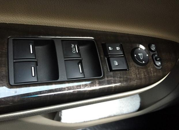 08雅阁2.0用车感受,2.0混动雅阁用车体验