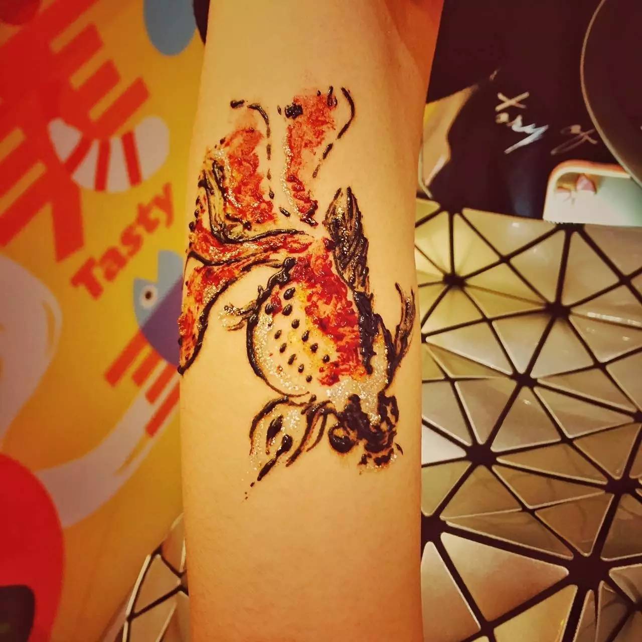 海娜纹身手臂简单,小清新海娜纹身