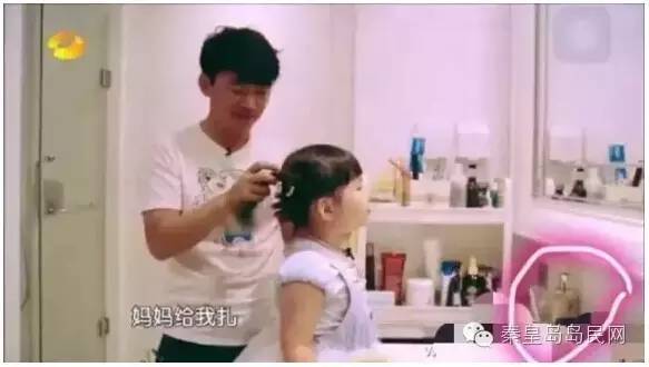 明星都用什么化妆台 (明星的梳妆台有哪些护肤品)