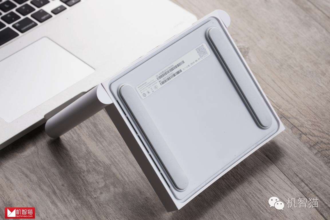 魅族路由器极速版评测：颜值依旧，发烧不够