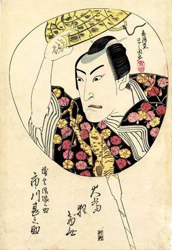 日本翩翩起舞的植物纹样