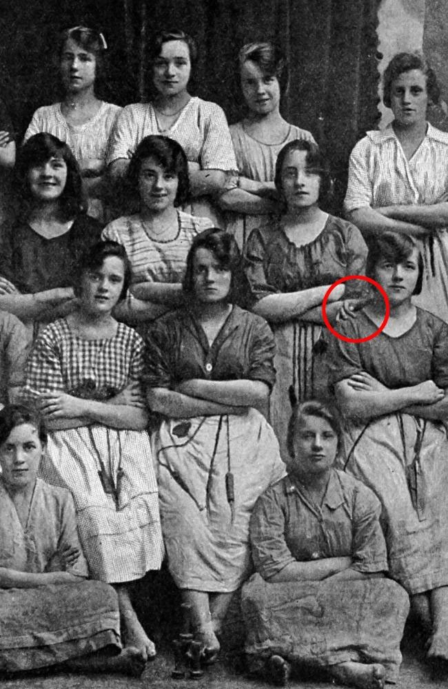 国外网友无意间拍到的灵异事件,照片中的灵异事件是真是假