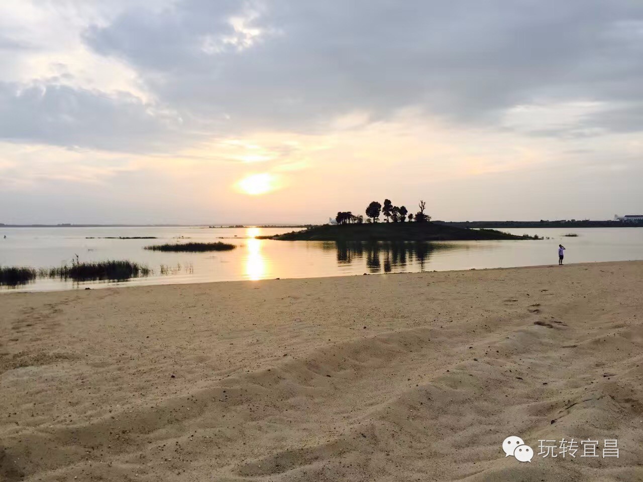 宜昌江边夏威夷,宜昌日照海滩游玩攻略