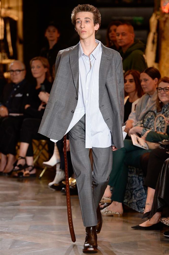 vetements2022秋冬高级,男装高定vetements