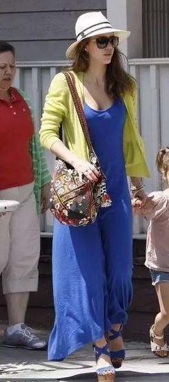 王菲章子怡都爱的“花布兜儿”可不是背去买菜的！