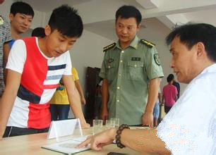 怎样才能获得a1a2驾驶证,怎么取得a1a2驾照