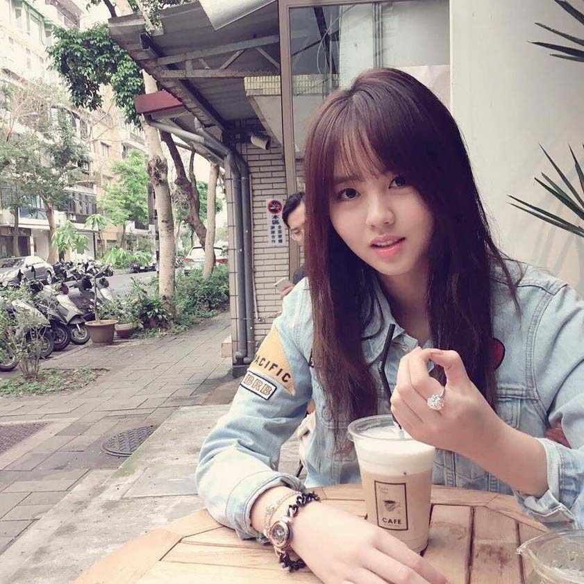 17岁气质甜姐儿，韩国人气新星金所炫