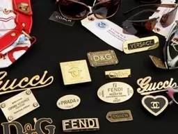 老外在中国不买假货了！他们发现了新“福利”