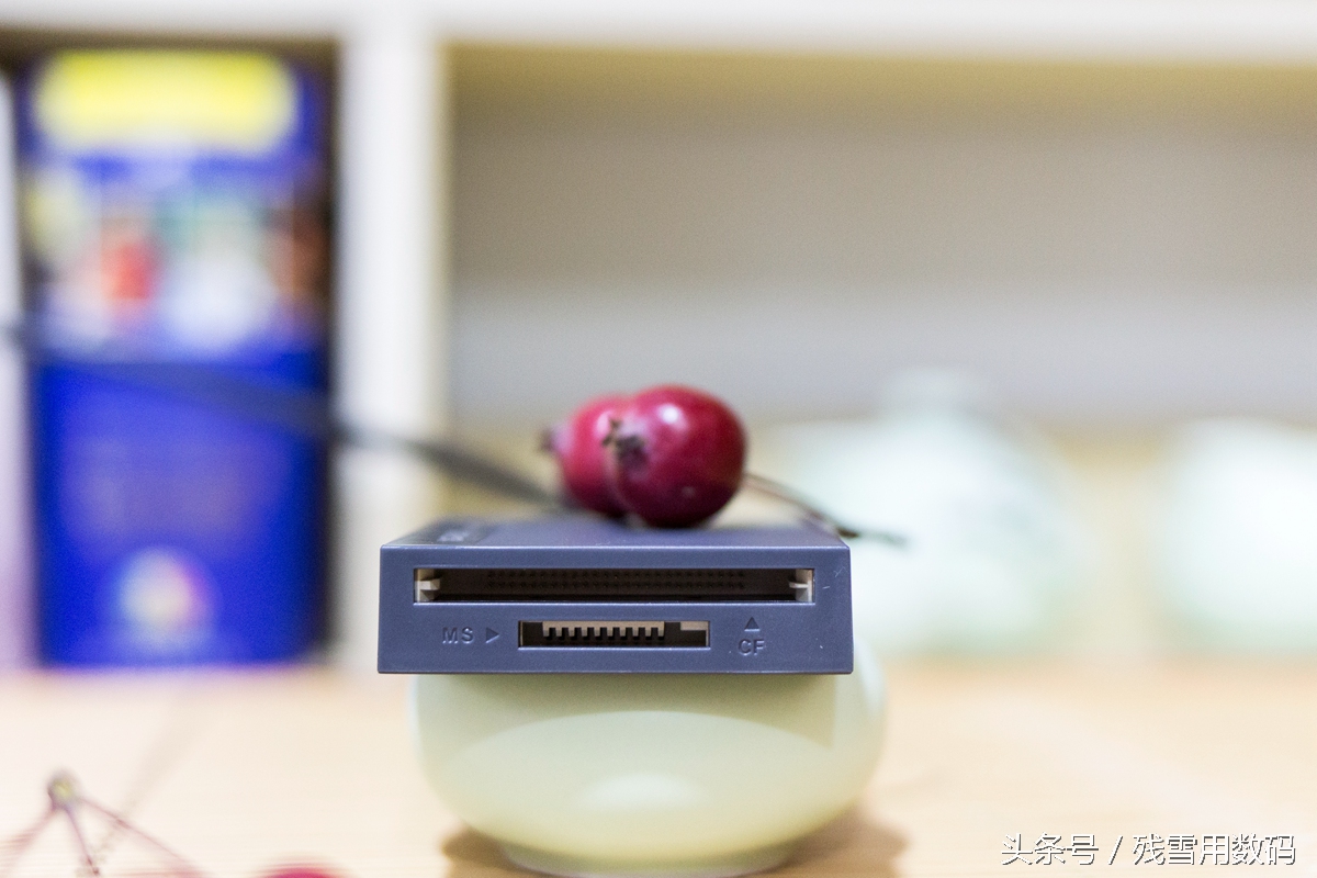 数码必备利器——绿联USB3.0多功能读卡器