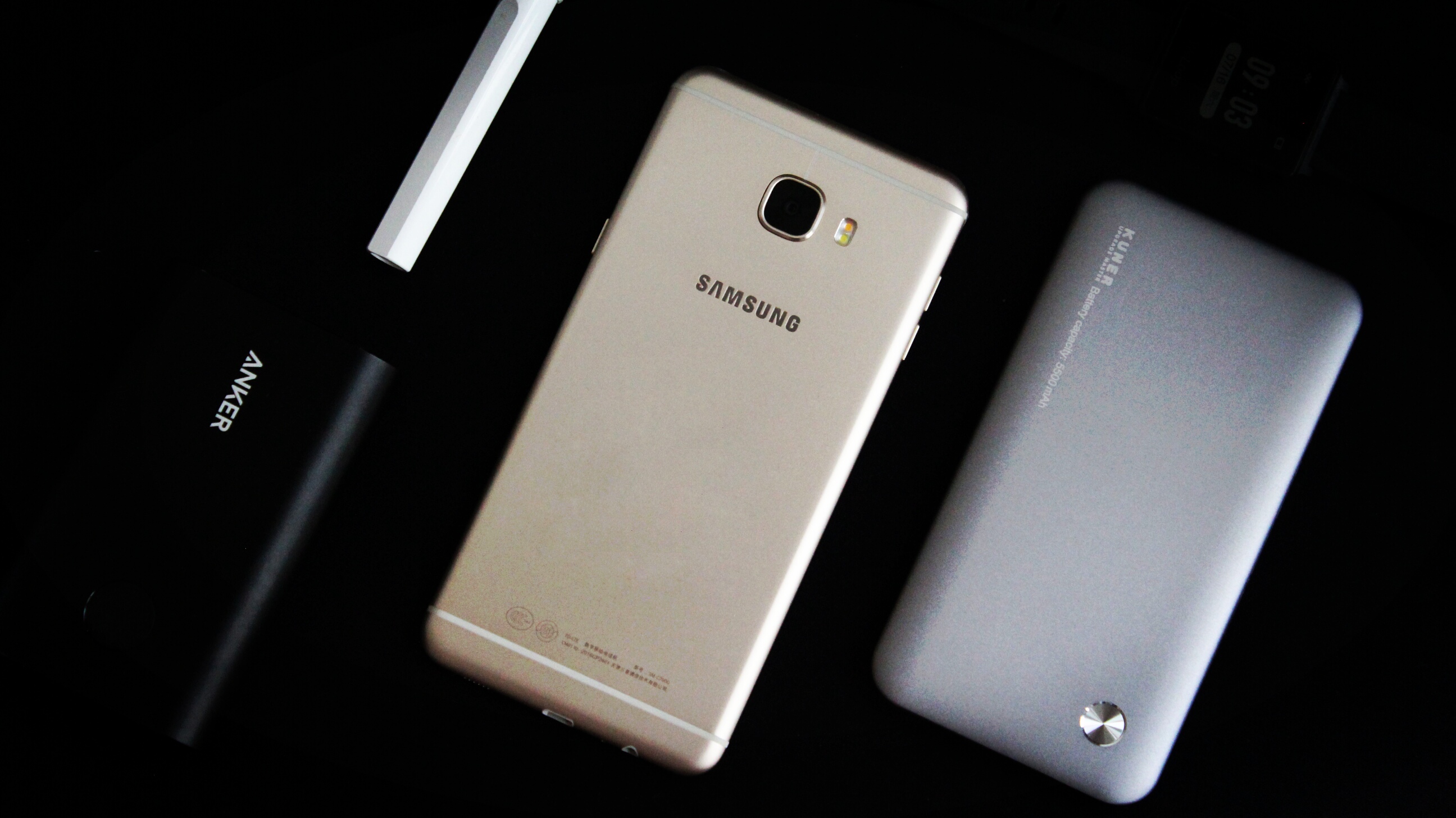 三星galaxyc7pro评测,三星galaxyc7发布价