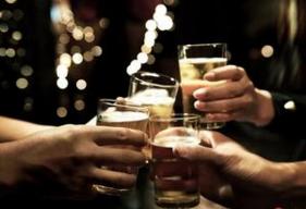 公公发现4岁儿子“特长”，想加以培养，我气的抱孩子就走