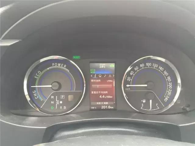 丰田雷凌双擎豪华版试驾视频,胖哥试驾全新雷凌双擎