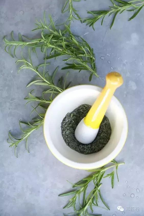 西餐里的那些“杂草”都是啥？一篇文章带你认识香草