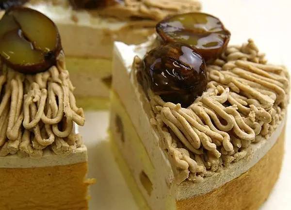 马卡龙蓝色法式,法式马卡龙和意式马卡龙的差别