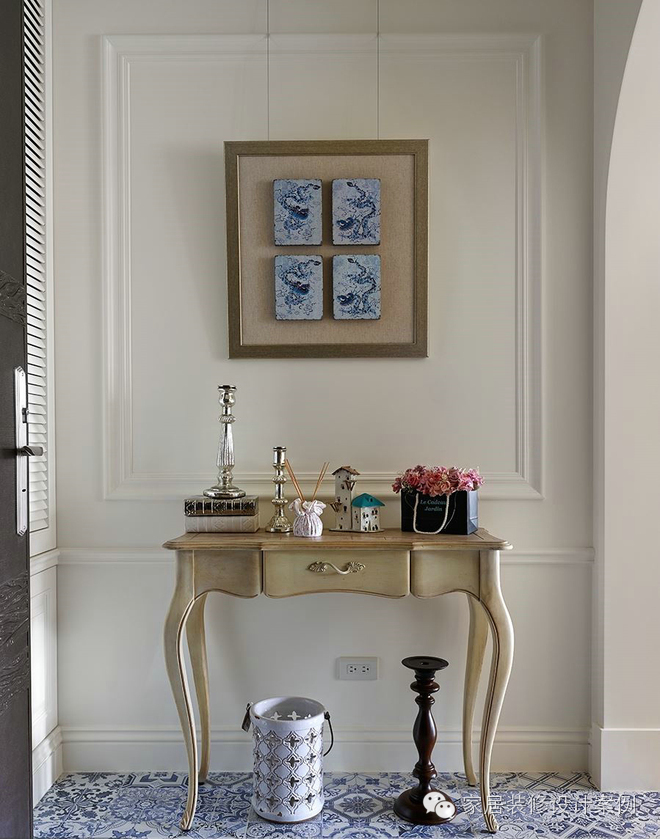 美式乡村温馨质朴,美式乡村风格挑空客厅沙发背景墙